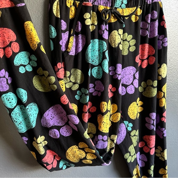 Animal print rainbow paw print joggers - Picture 2 of 7